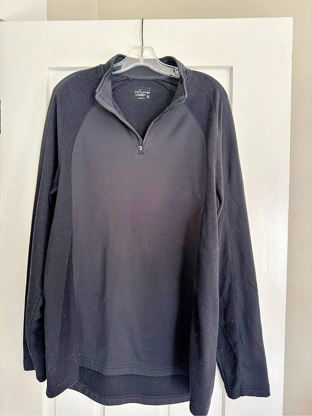 IZOD Quarter Zip Black Size XL Like New